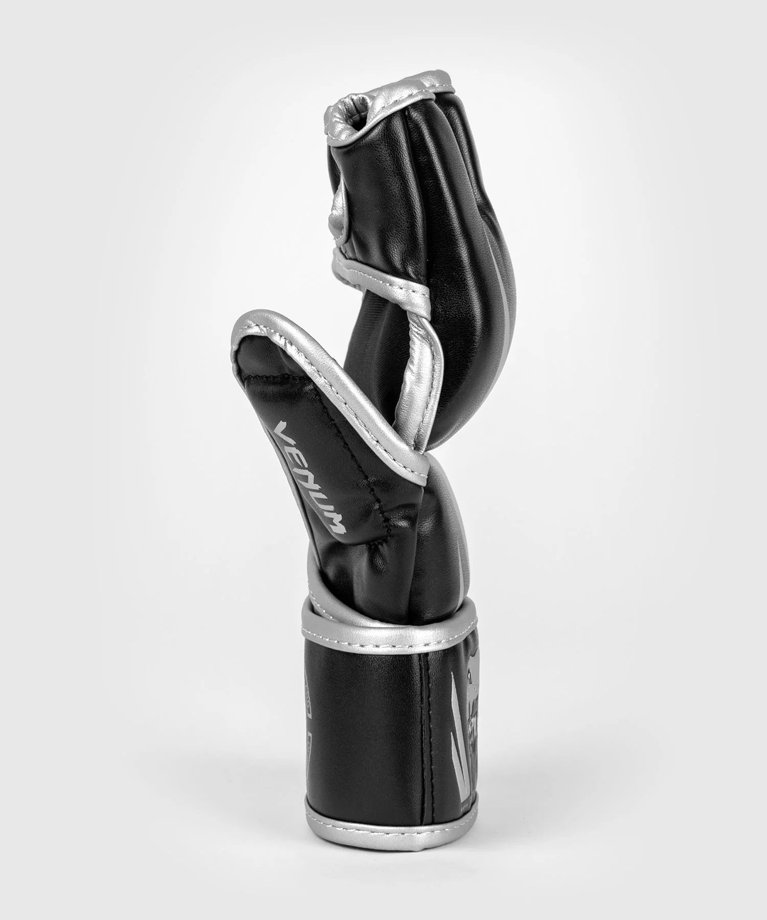 Venum Challenger 2.0 MMA Gloves - Black/Silver Image 4