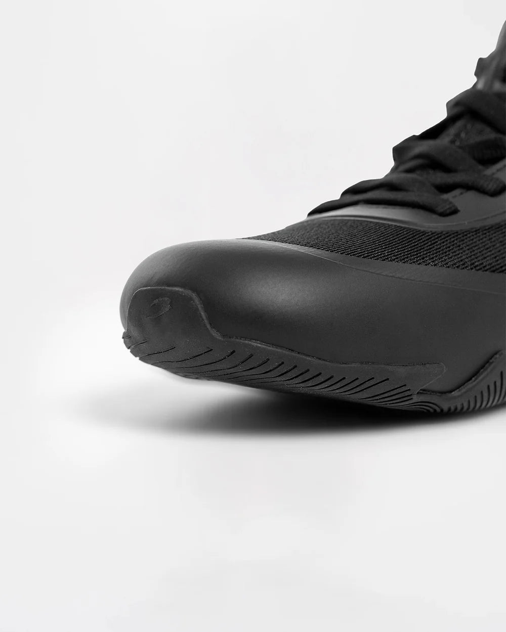 Breathable mesh upper and reshaped toe box detail on Boxraw boxing boots