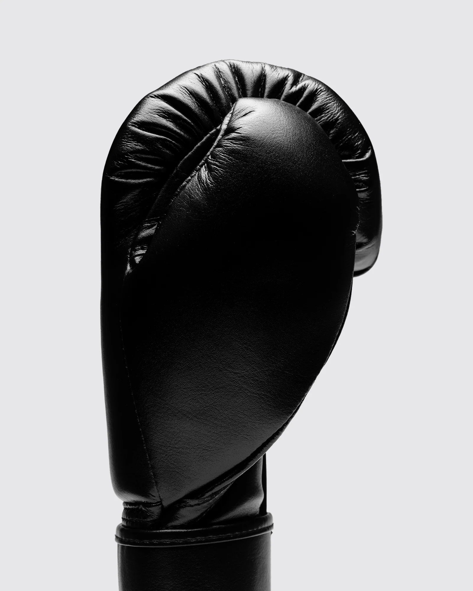 Top-down image of Fly Superloop Pro X2 Black gloves showing reinforced cuff and triple-layer foam padding.