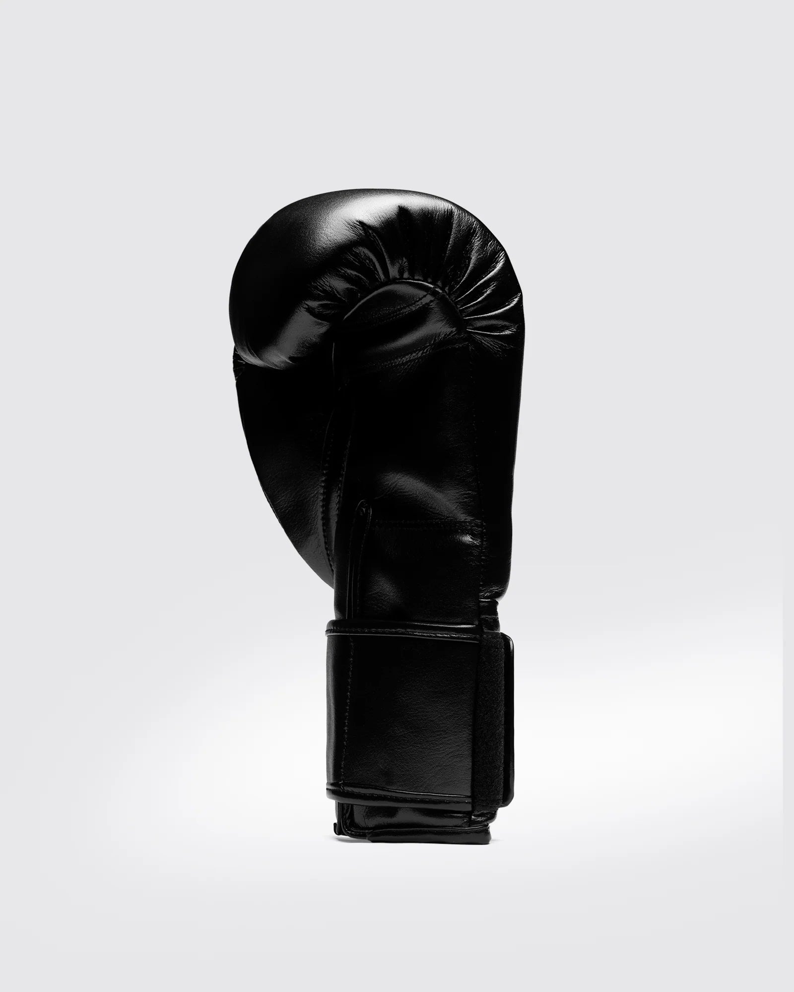 Close-up of Fly Superloop Pro X2 Black hook-and-loop wrist closure for secure fit