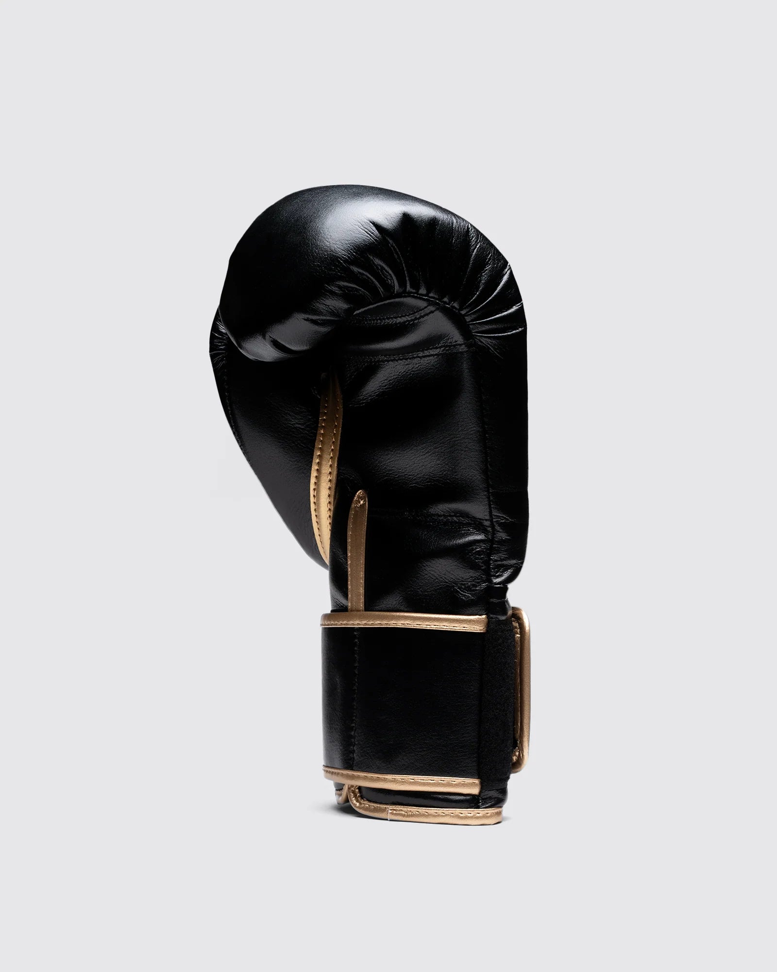 Close-up of Fly Superloop Pro X2 thumb protection and contoured grip zone for improved hand positioning.