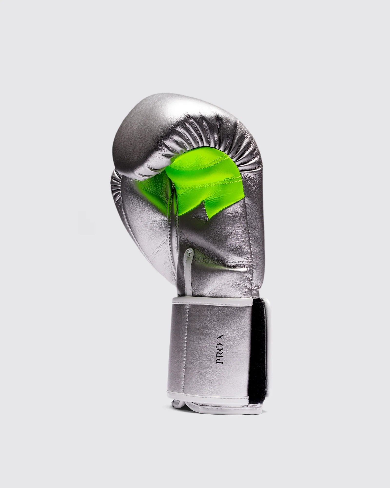 Palm and grip bar detail for hand positioning on Fly Superloop Pro X2