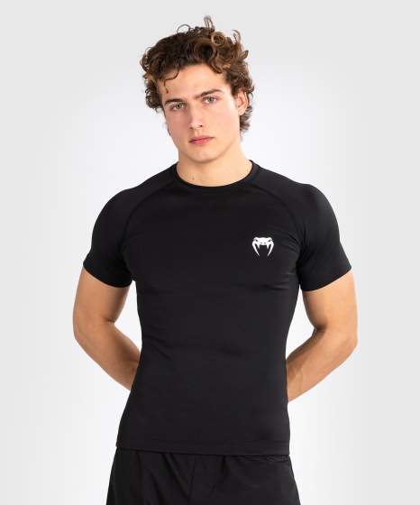 Side view showing short sleeve fit of Venum Contender rashguard